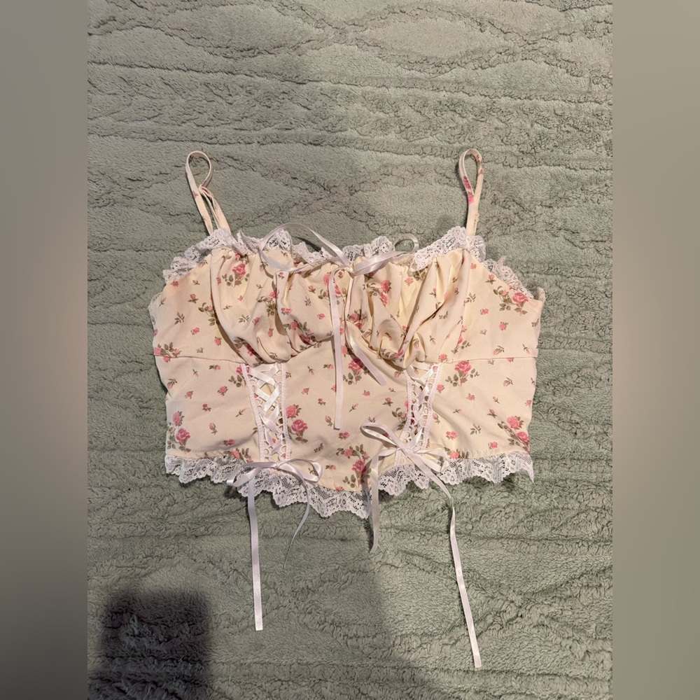 SHEIN Cream and Pink Floral Textured Crop Top